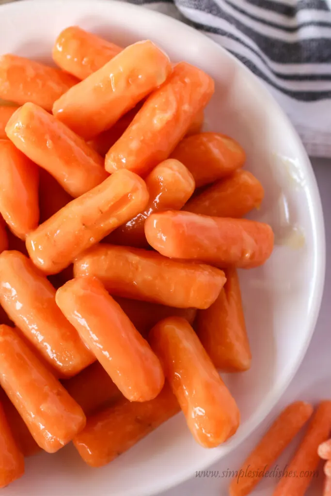 zoomed in image of carrots on a plate.