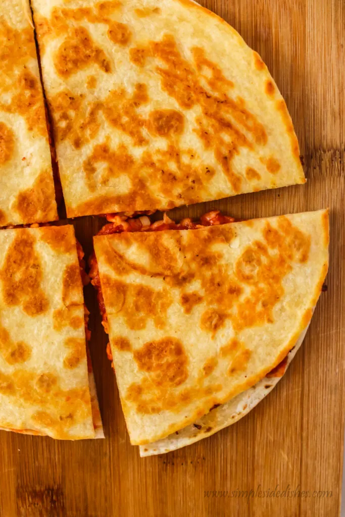 zoomed in image for cut quesadilla