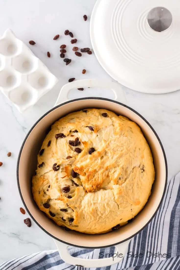 Raisin dough cooked and ready to eat