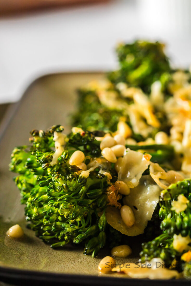 zoomed in image for broccoli and pine nuts